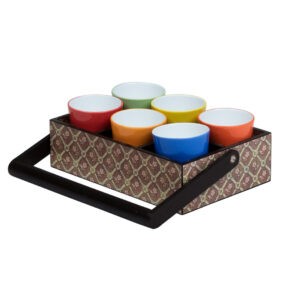 Tea Basket With 6 Glasses